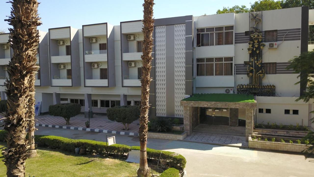 Jewel Assiut Hotel エクステリア 写真